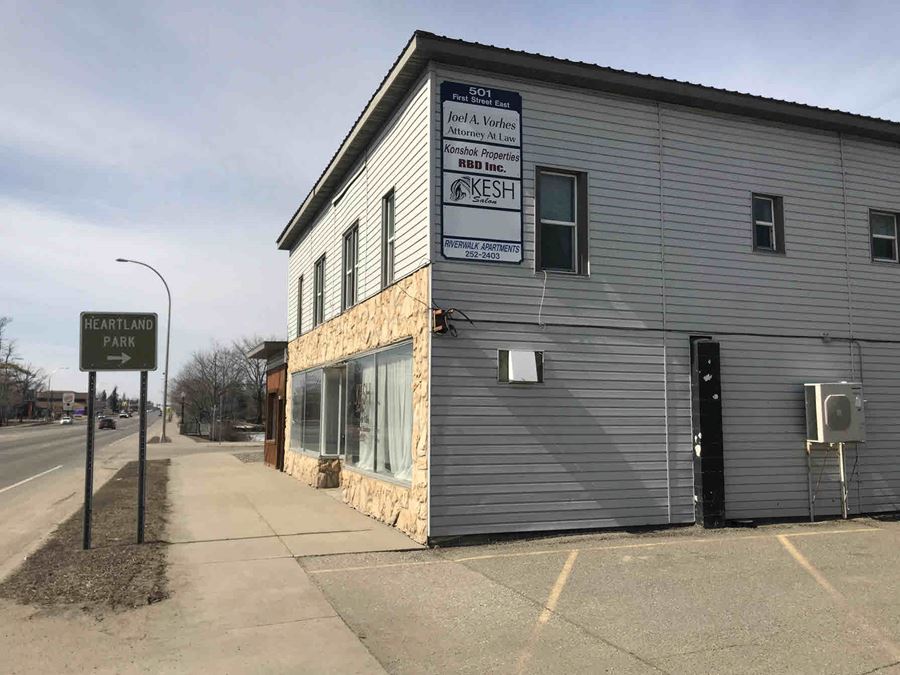 PARK RAPIDS COMMERCIAL BUILDING 501 1st St E, Park Rapids, MN